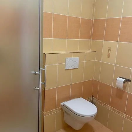 Adama Pro 3* 兹诺伊莫